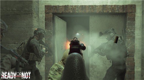 严阵以待手游汉化版(2)